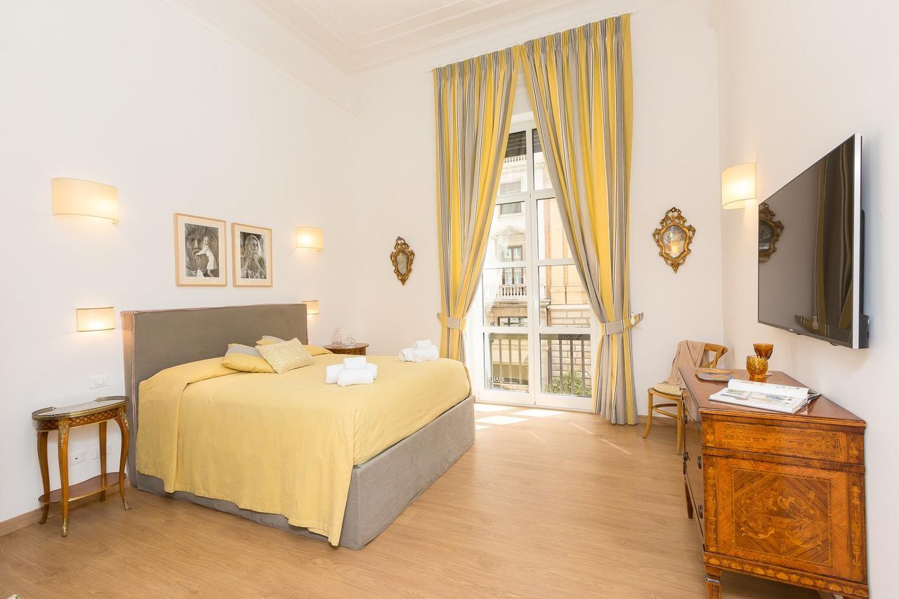 Prestigious Via Barberini Rom