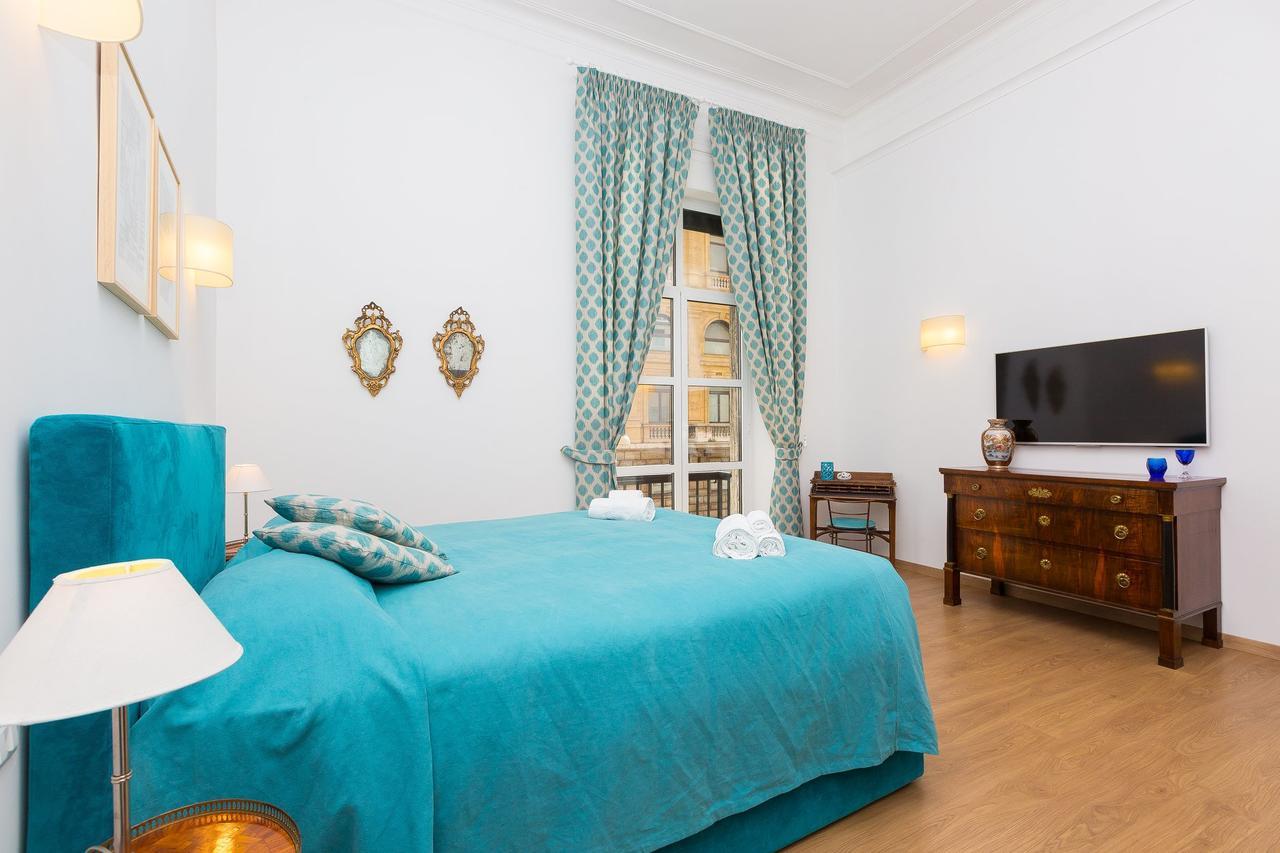 Prestigious Via Barberini Apartamento *