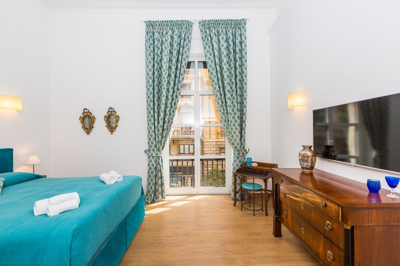 Prestigious Via Barberini Appartamento